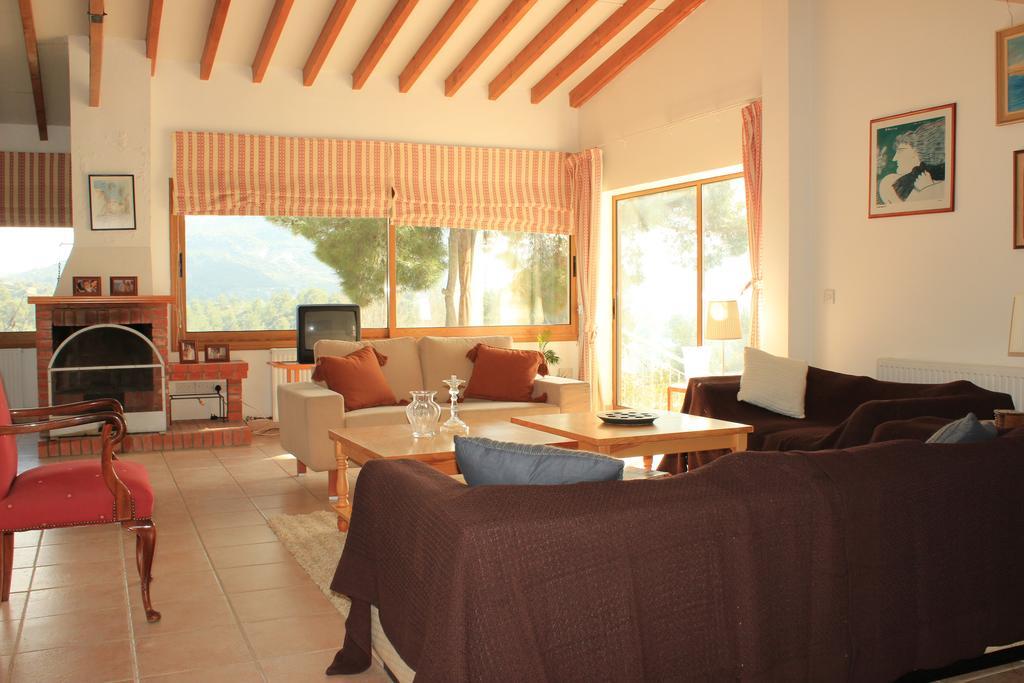 Villa In Moniatis الغرفة الصورة