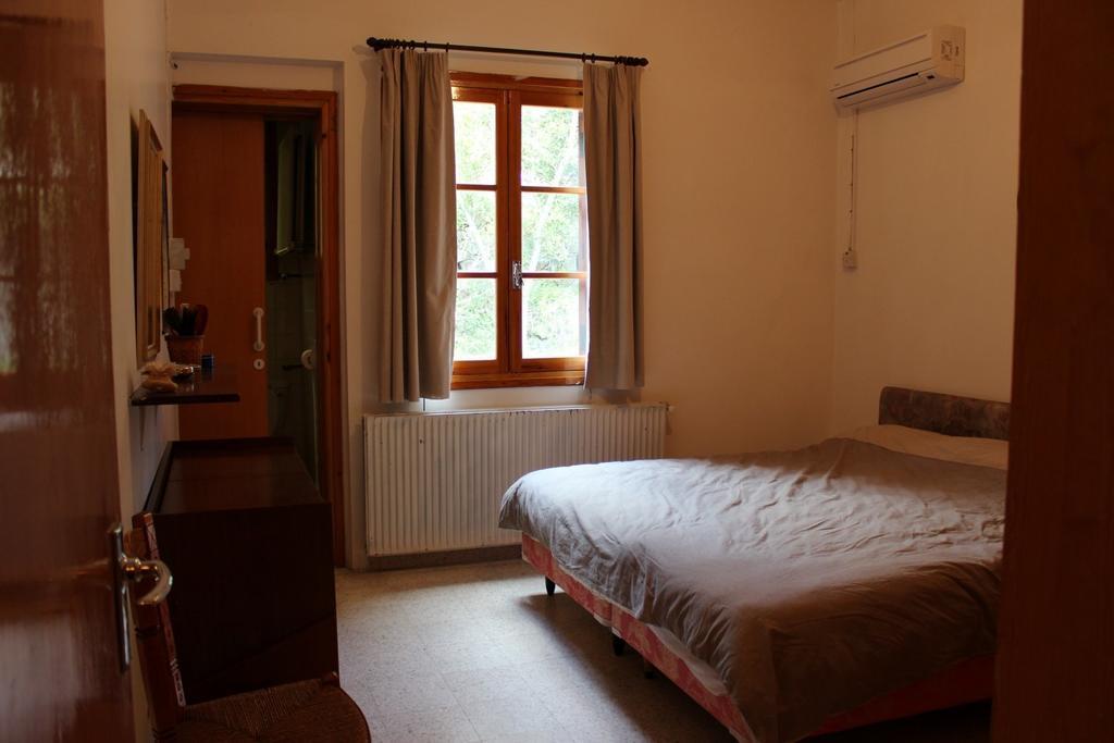 Villa In Moniatis الغرفة الصورة